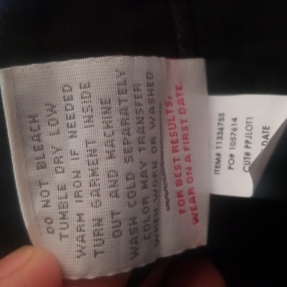 NWT Torrid Denim BLK Short W EMB - Picture 9 of 9